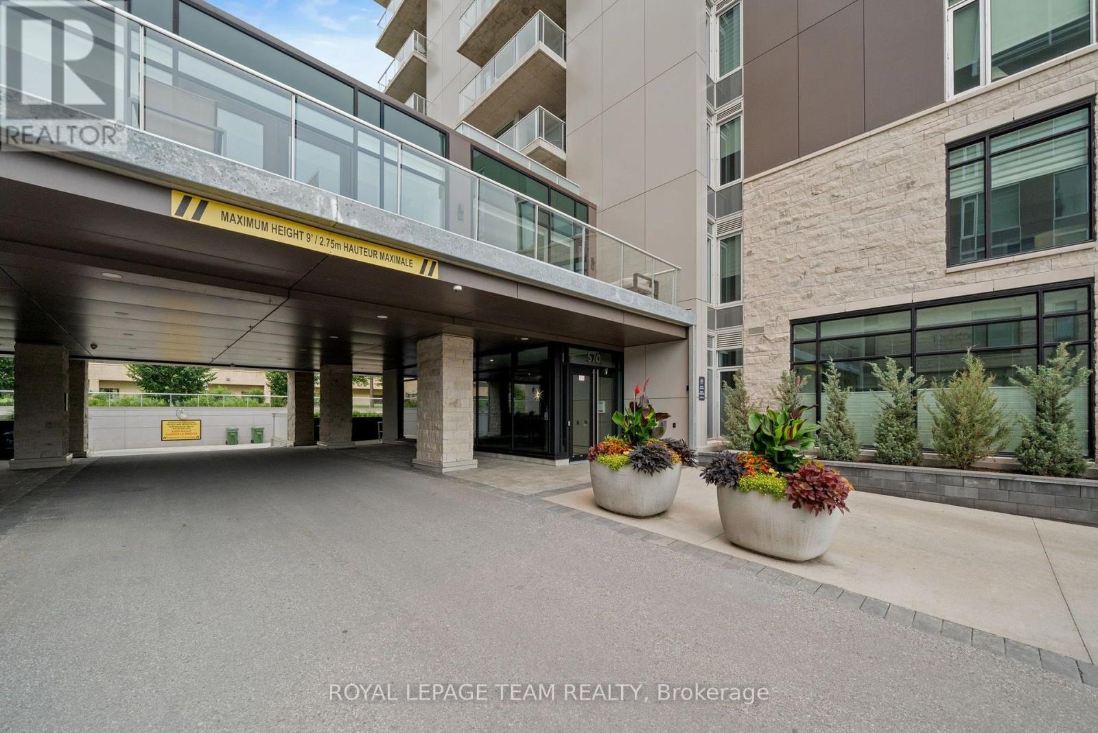 103 - 570 De Mazenod Avenue, Ottawa, Ontario  K1S 5X2 - Photo 2 - X13578616