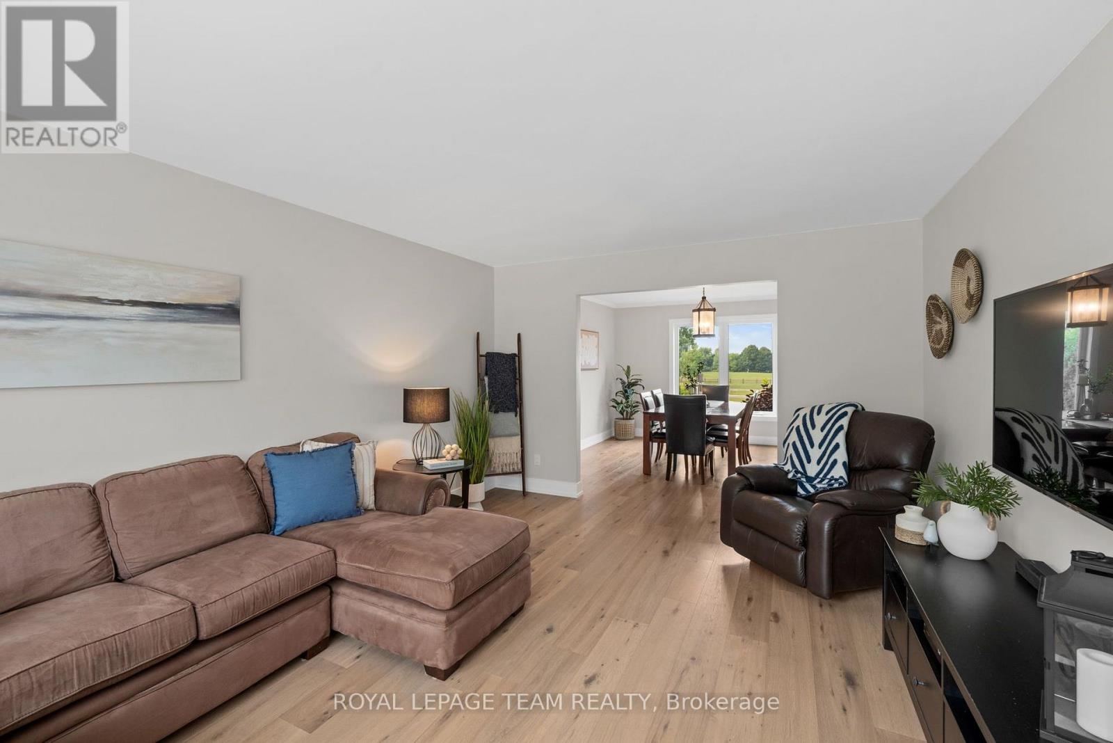 1095 Bravar Drive, Ottawa, Ontario  K4M 1G2 - Photo 5 - X13578684