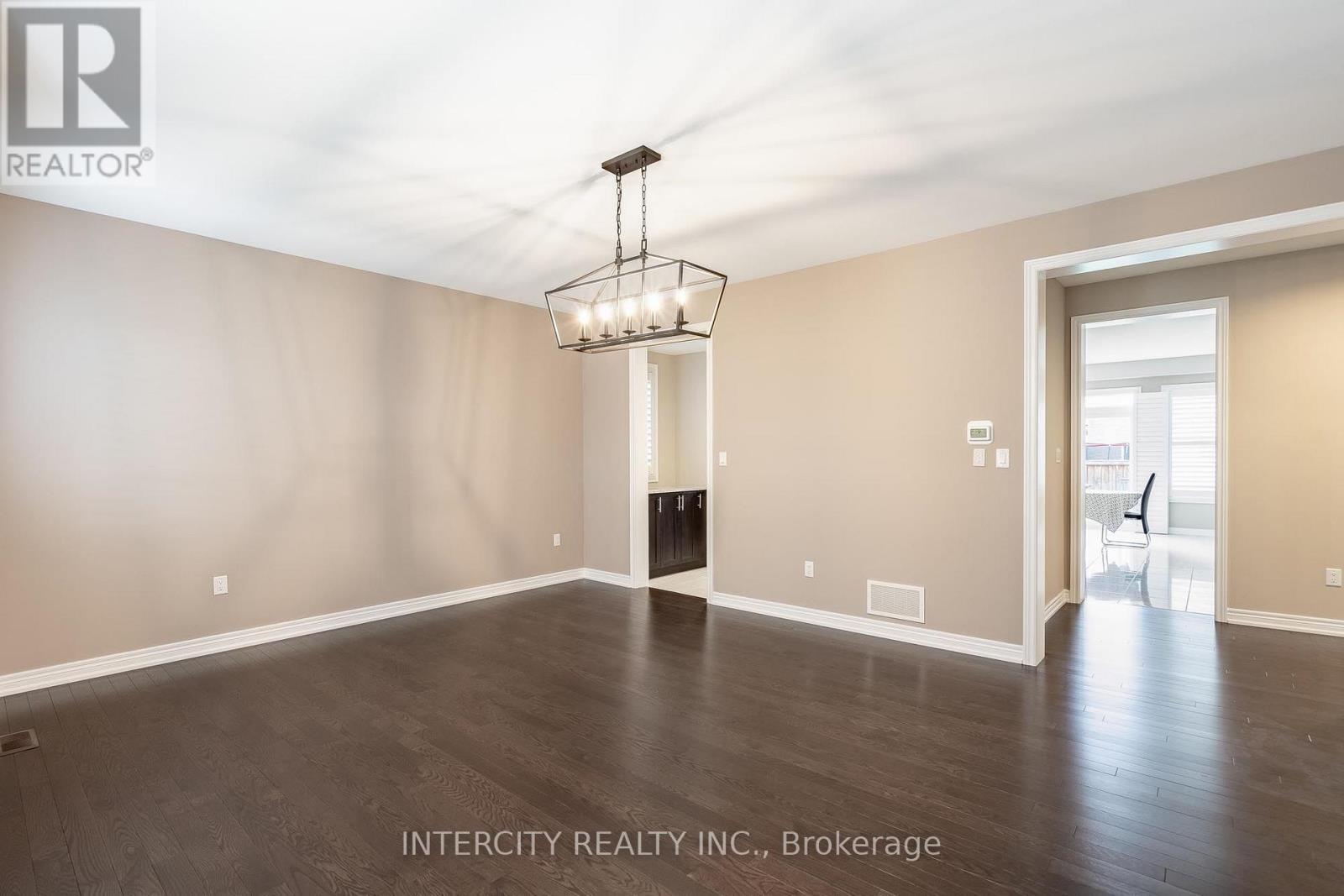 6 Flay Court, Innisfil (Cookstown), Ontario  L0L 1L0 - Photo 15 - N13578602
