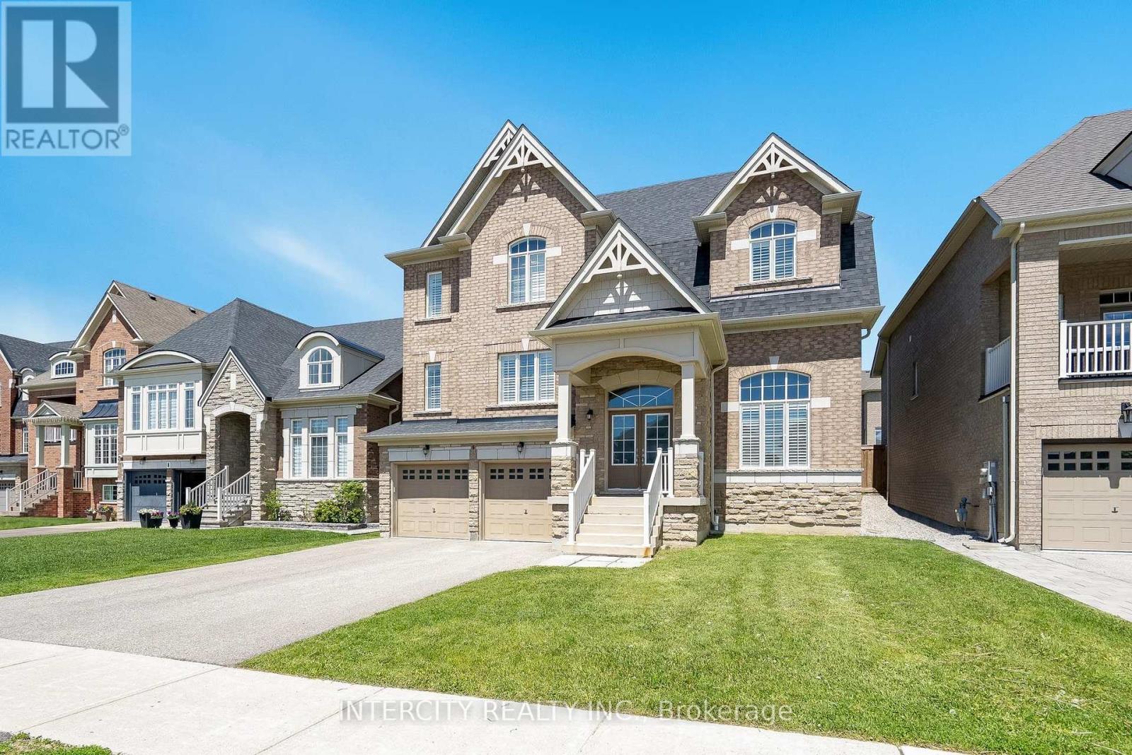 6 Flay Court, Innisfil (Cookstown), Ontario  L0L 1L0 - Photo 4 - N13578602