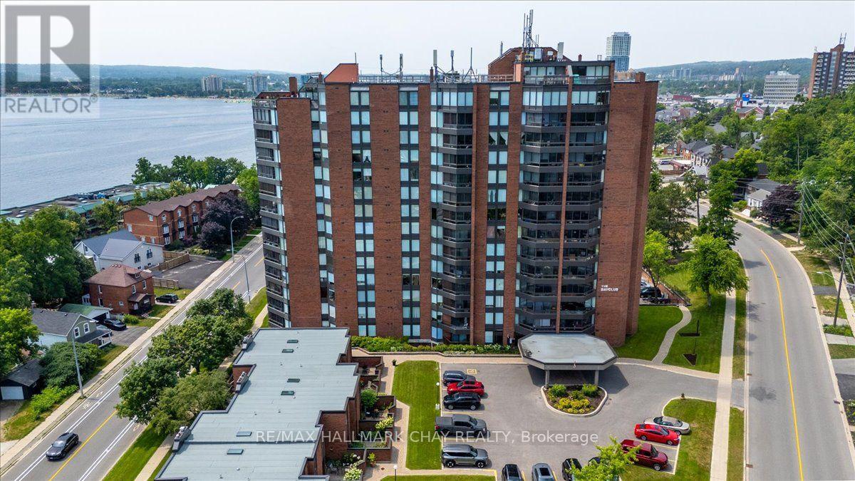 202 - 181 Collier Street, Barrie, Ontario L4M 5L6 - Photo 1 - S13578628