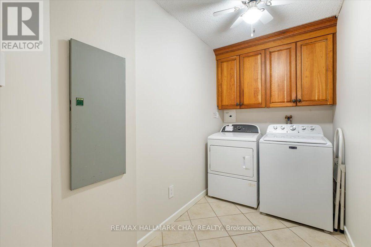 202 - 181 Collier Street, Barrie, Ontario L4M 5L6 - Photo 31 - S13578628