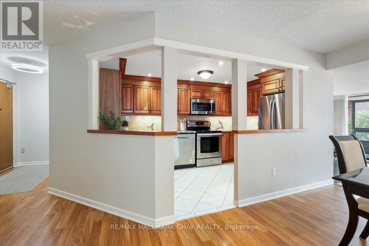 202 - 181 Collier Street, Barrie, Ontario L4M 5L6 - Photo 8 - S13578628