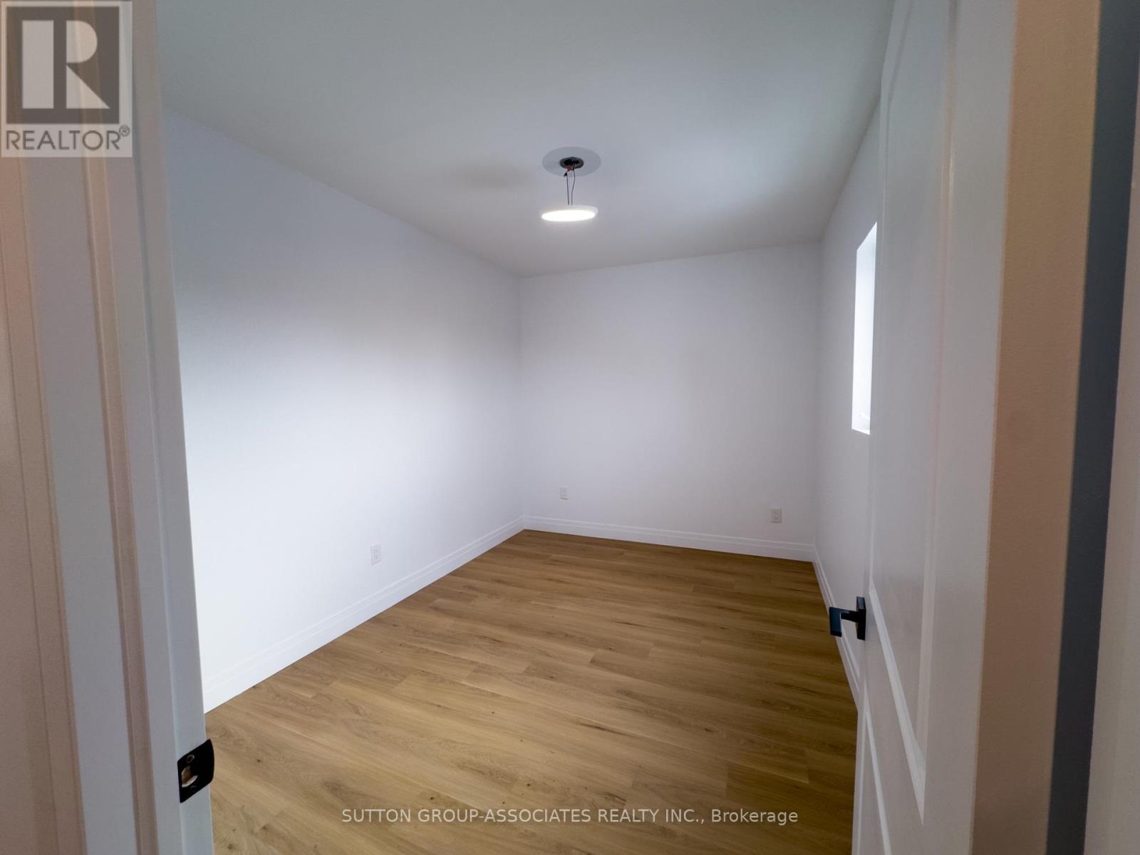 LANEWAY - 62 HARTLEY AVENUE