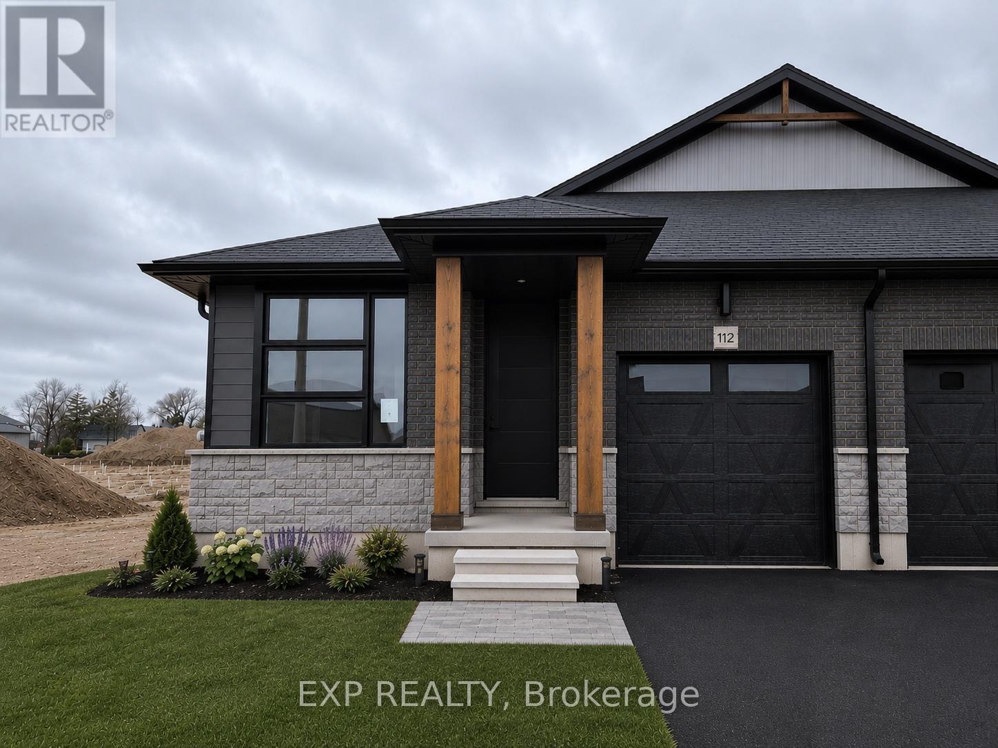 112 THACKERAY WAY, Minto, Ontario