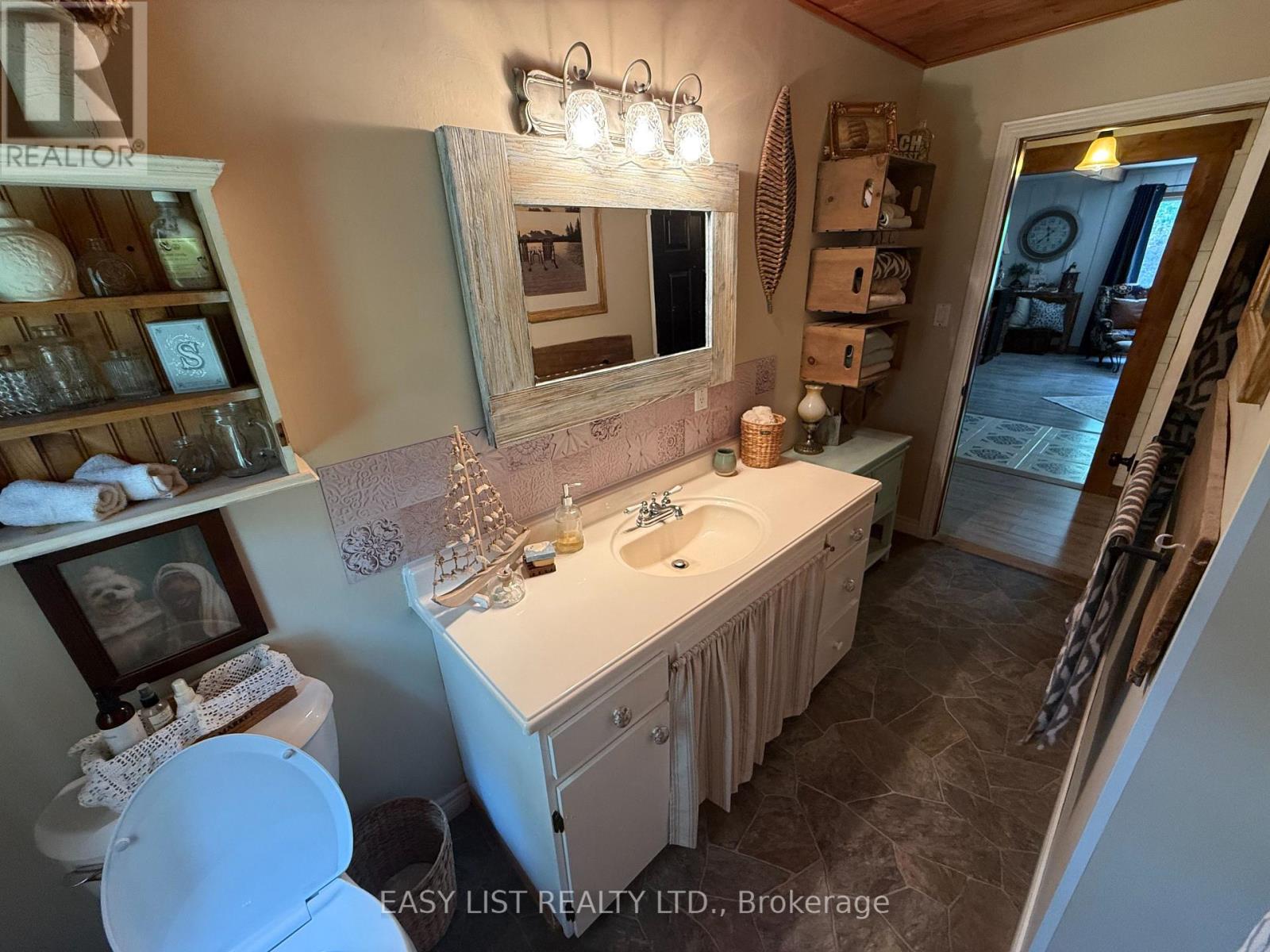 6087 Birch Lane, Lambton Shores, Ontario  N0N 1J1 - Photo 14 - X13578752