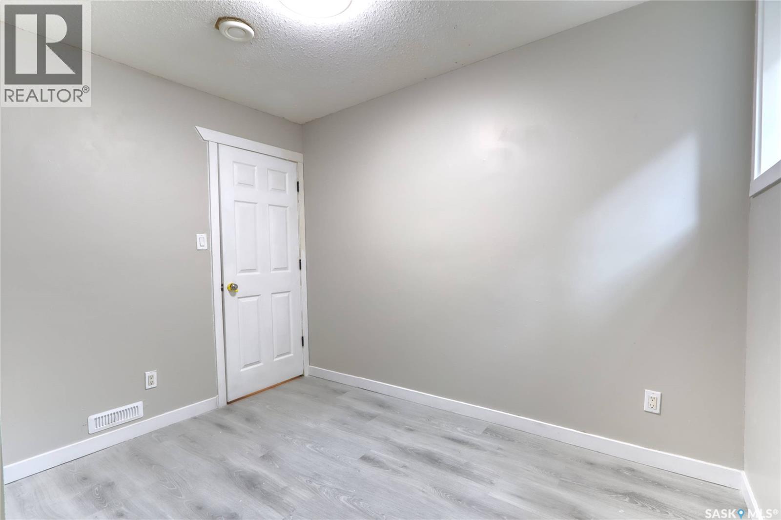 741 Garnet Street, Regina, Saskatchewan  S4T 2X2 - Photo 22 - SK042947