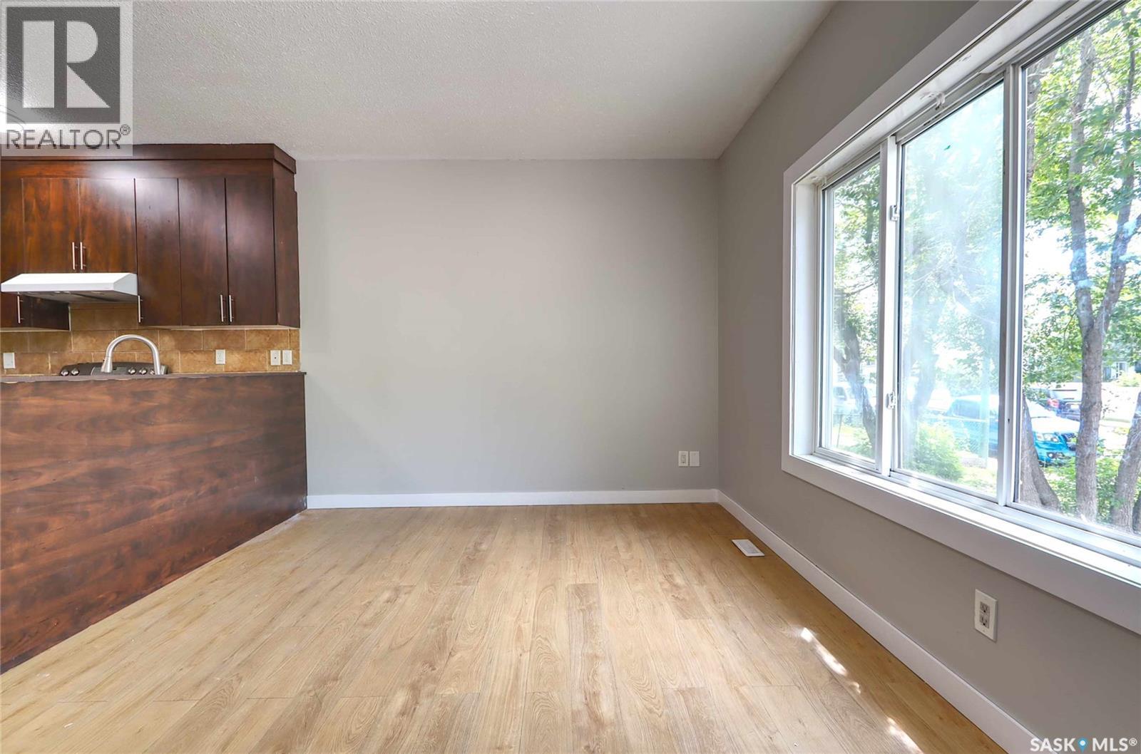 741 Garnet Street, Regina, Saskatchewan  S4T 2X2 - Photo 3 - SK042947