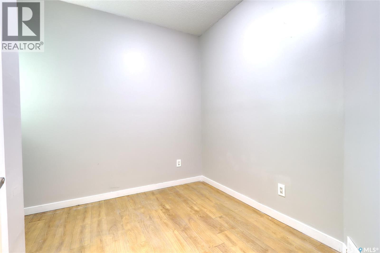 741 Garnet Street, Regina, Saskatchewan  S4T 2X2 - Photo 8 - SK042947