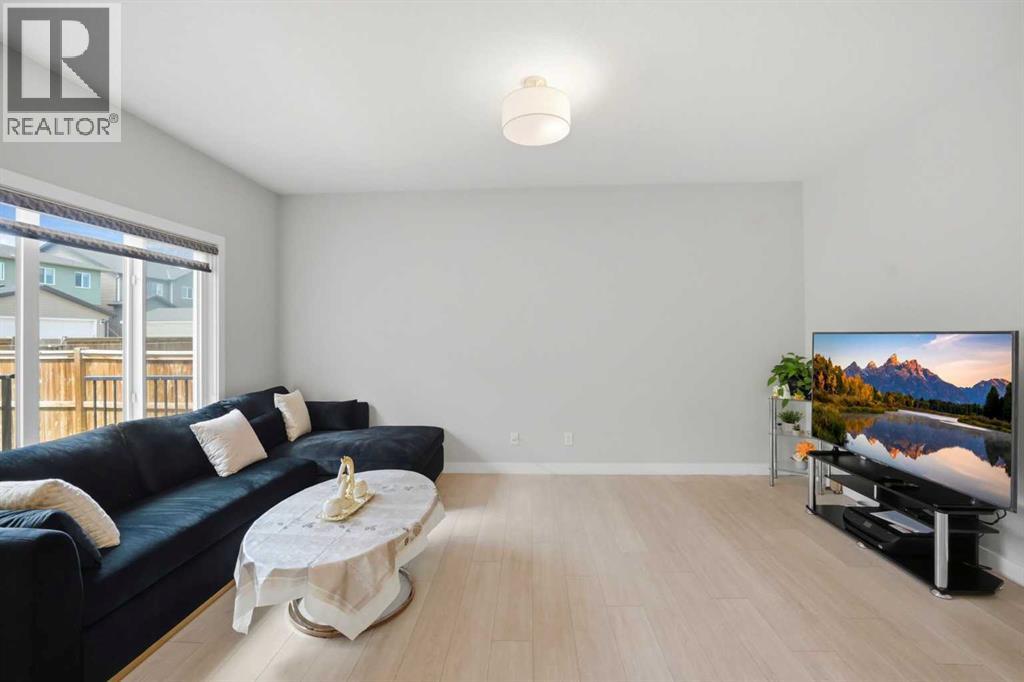 232 Cornerbrook Common NE, Calgary, Alberta  T3N 1L9 - Photo 6 - A2328491
