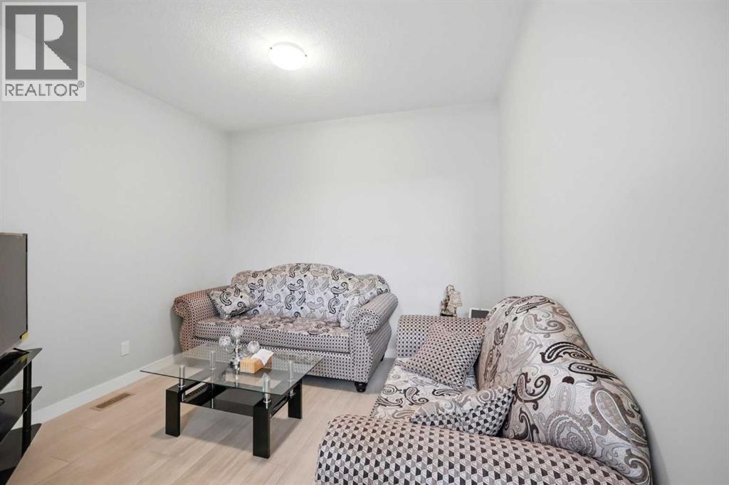 232 Cornerbrook Common NE, Calgary, Alberta  T3N 1L9 - Photo 17 - A2328491