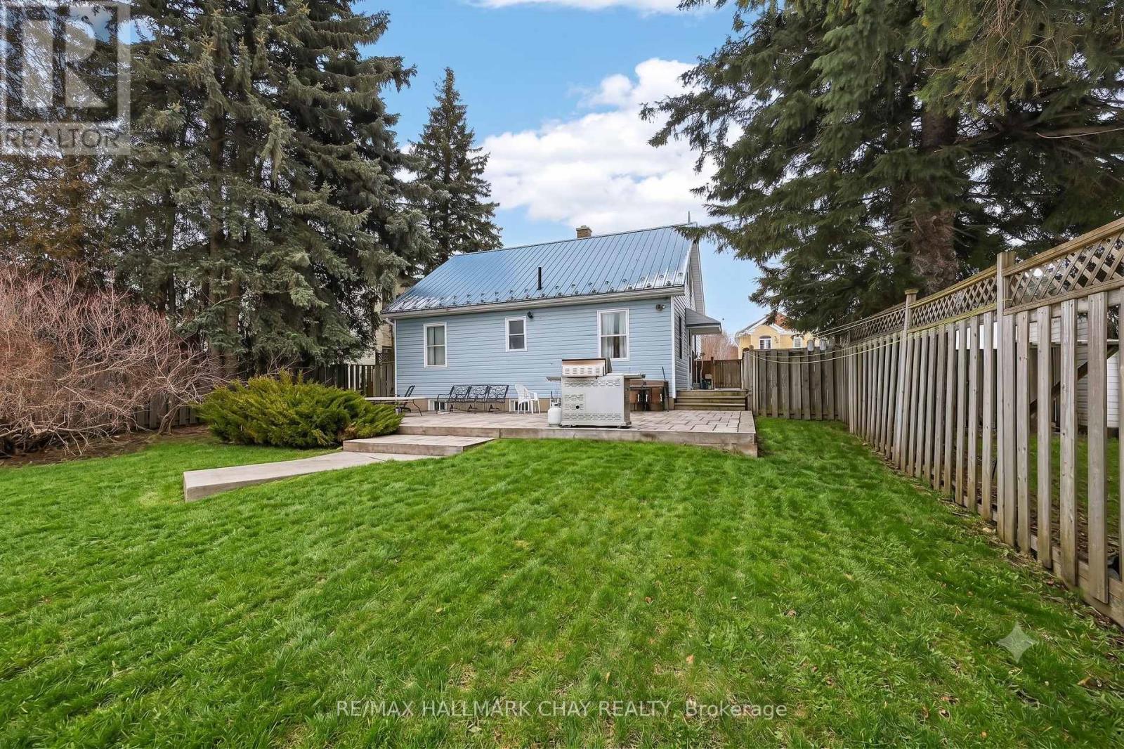 415 Main Street N, Wellington North, Ontario  N0G 2L1 - Photo 6 - X13573586