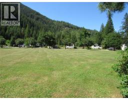 2057 Loff Road, Castlegar, British Columbia