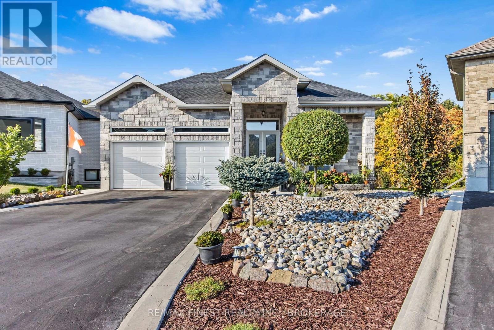 206 Pauline Tom Avenue, Kingston, Ontario K7K 0G1 - Photo 2 - X13578904