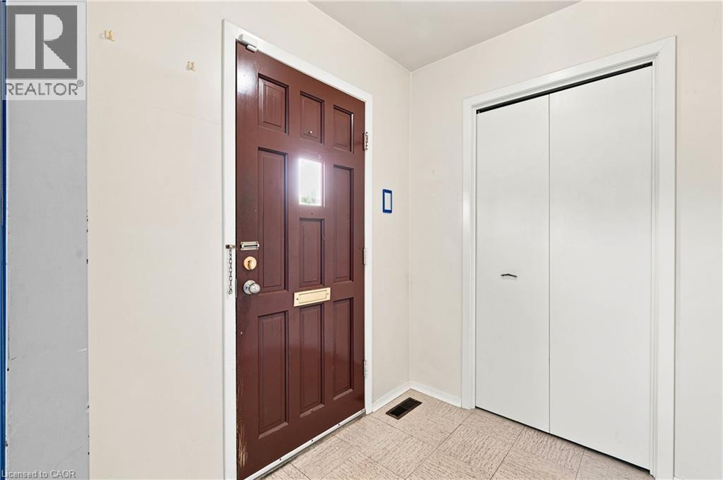 1418 Queens Boulevard, Kitchener, Ontario  N2M 1E1 - Photo 7 - 40846442
