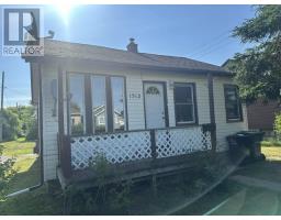 1512 Broadmore Ave., Thunder Bay, Ontario