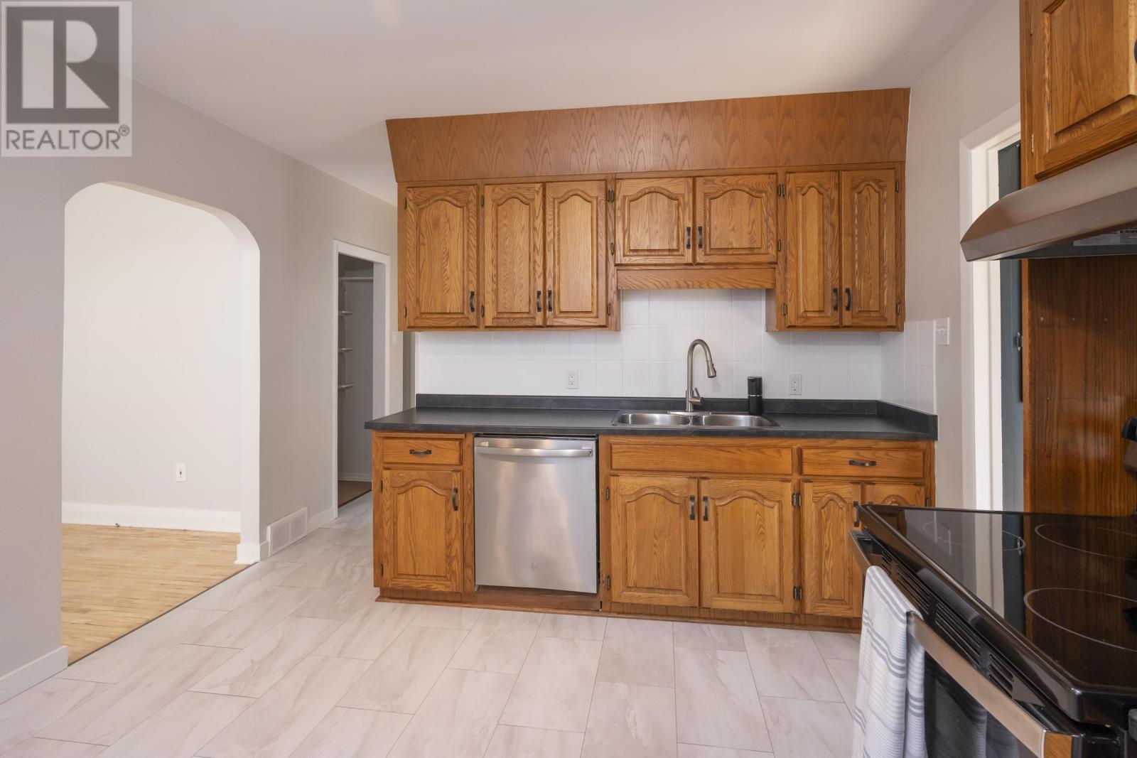 317 Rockwood Ave., Thunder Bay, Ontario  P7B 4K8 - Photo 10 - TB2601884