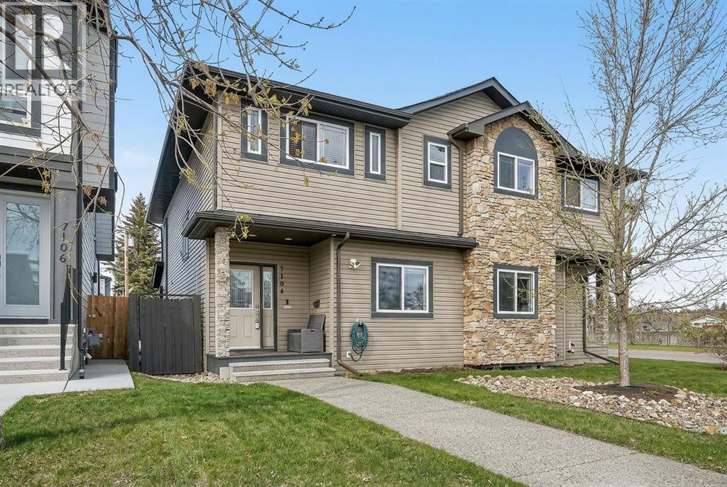 7104 36 Avenue NW, Calgary, Alberta