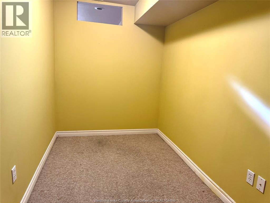 1011 Silverdale Drive, Windsor, Ontario  N9G 2R8 - Photo 13 - 26017327
