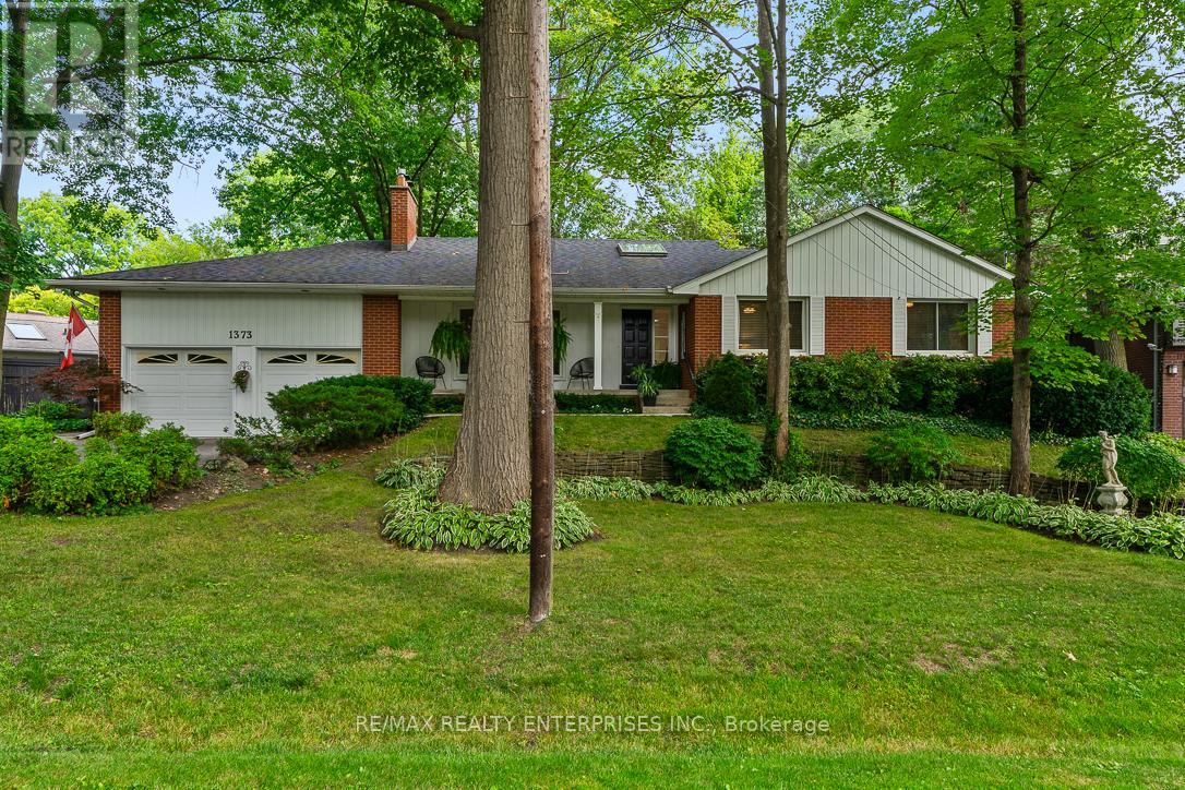 1373 QUEEN VICTORIA AVENUE, Mississauga, Ontario