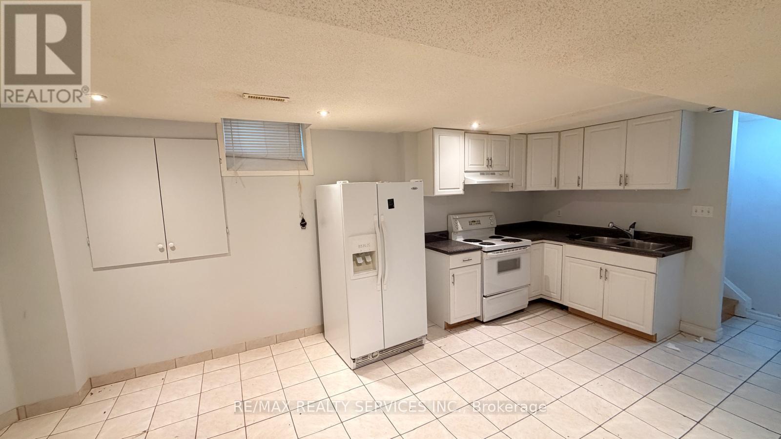 Basement - 36 Windward Crescent, Vaughan, Ontario L6A 3G5 - Photo 2 - N13563654