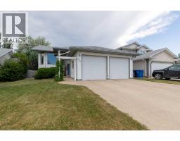 160 Heritage Boulevard W, Lethbridge, Alberta