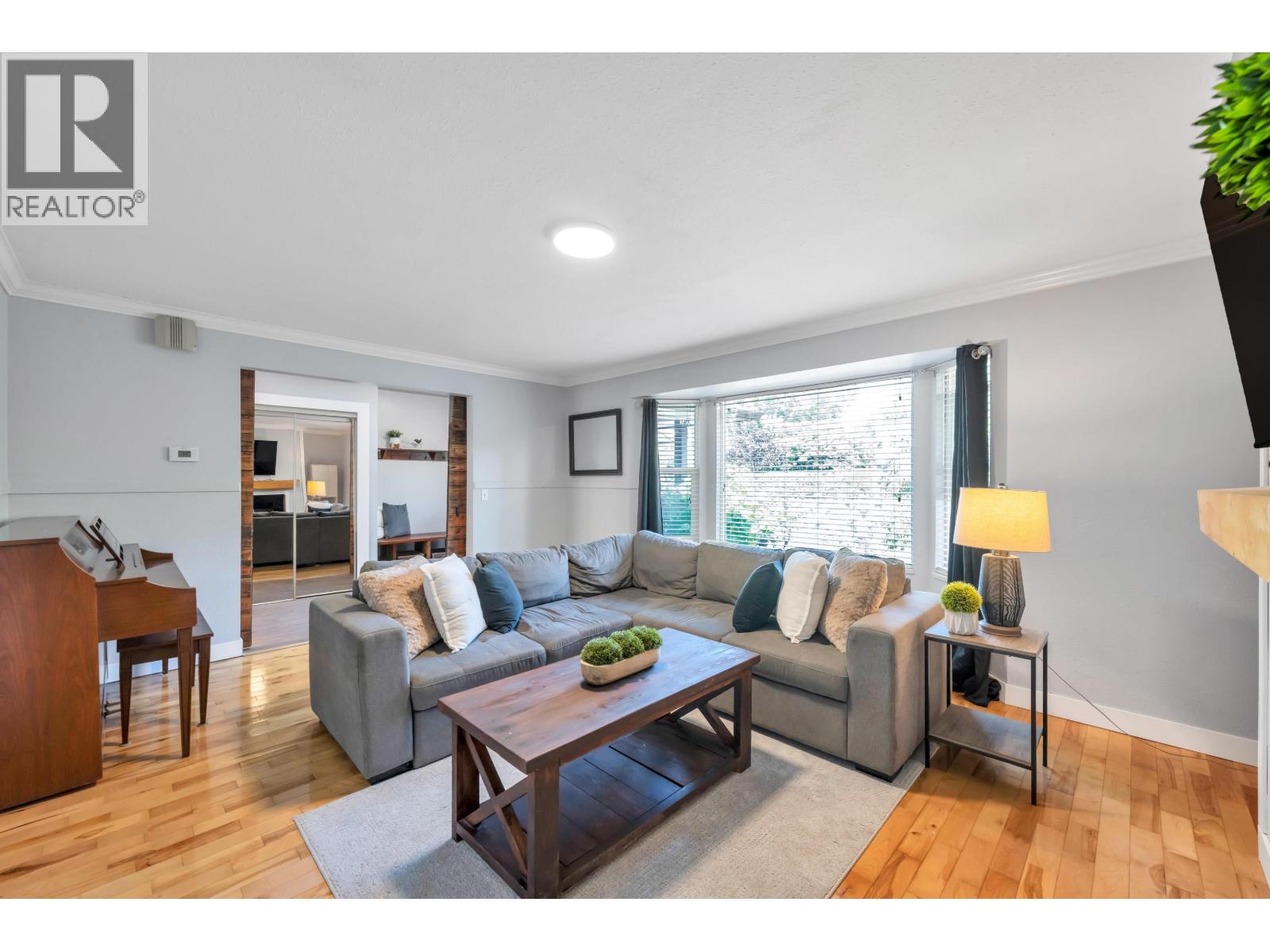 4881 216 Street, Langley, British Columbia V3A 2M8 - Photo 7 - R3147325