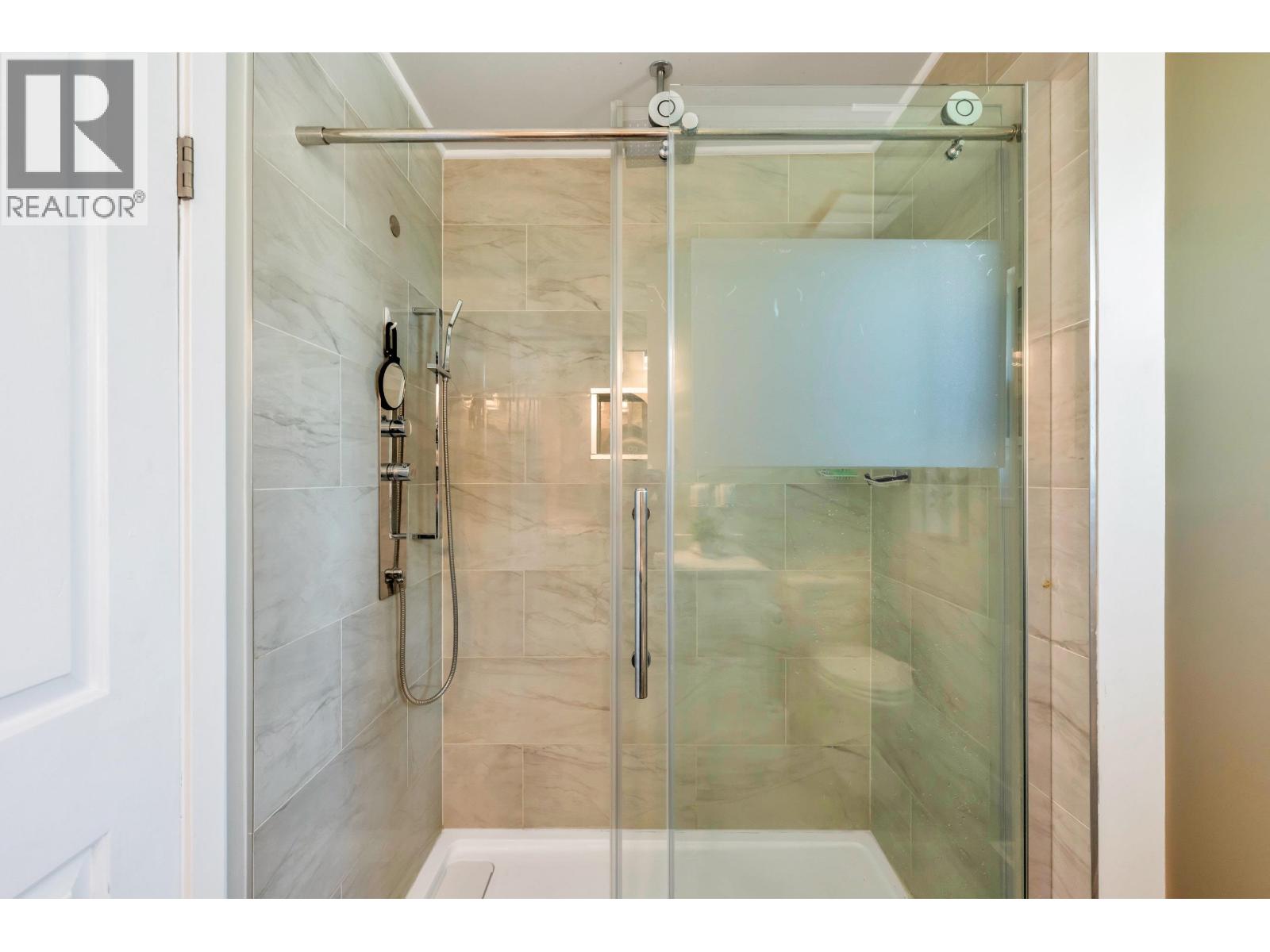 4881 216 Street, Langley, British Columbia V3A 2M8 - Photo 30 - R3147325
