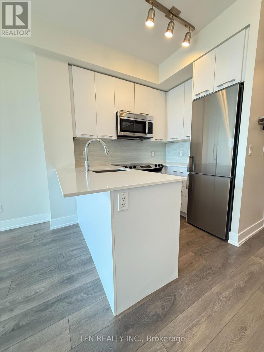 612 - 9471 Yonge Street W, Richmond Hill, Ontario  L4C 1V4 - Photo 3 - N13578836