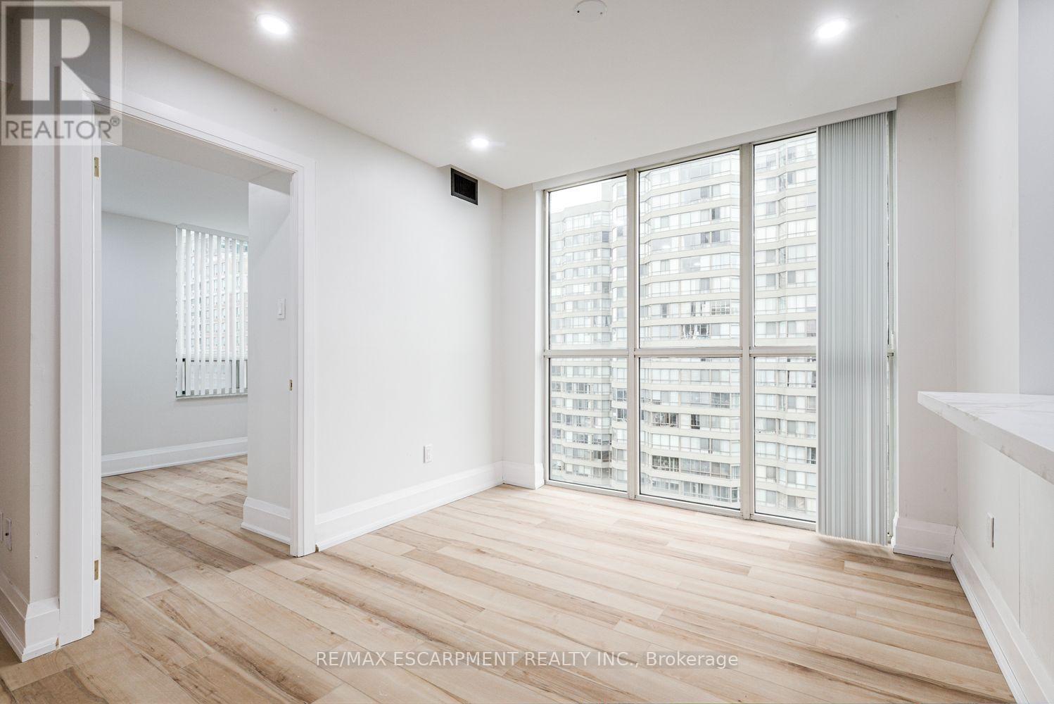 1603 - 285 Enfield Place, Mississauga, Ontario L5B 3Y6 - Photo 12 - W13578832