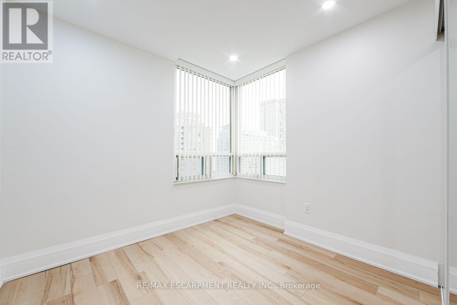 1603 - 285 Enfield Place, Mississauga, Ontario L5B 3Y6 - Photo 15 - W13578832