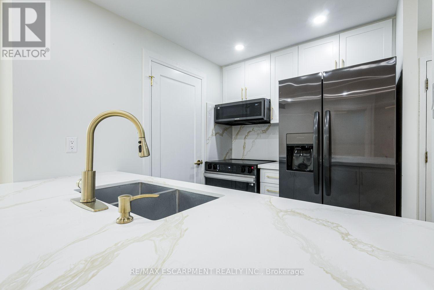 1603 - 285 Enfield Place, Mississauga, Ontario L5B 3Y6 - Photo 8 - W13578832