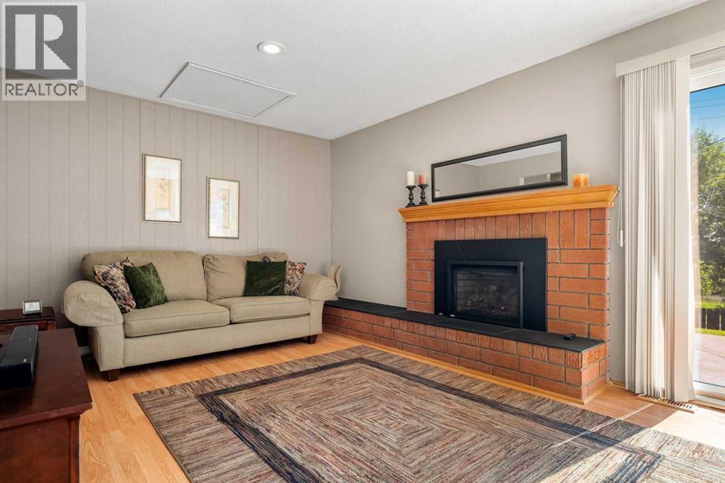 1102 Lake Christina Way SE, Calgary, Alberta  T2J 2R3 - Photo 16 - A2323564