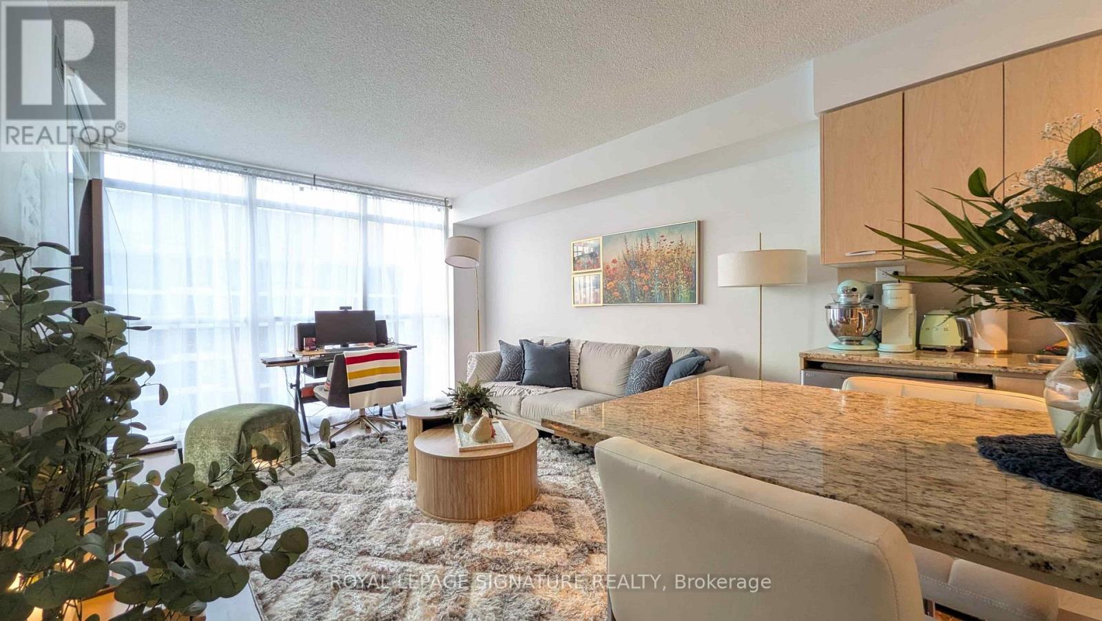 1212 - 19 Singer Court, Toronto, Ontario  M2K 0B2 - Photo 3 - C13577616