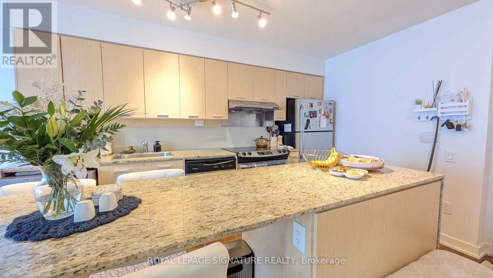 1212 - 19 Singer Court, Toronto, Ontario  M2K 0B2 - Photo 6 - C13577616