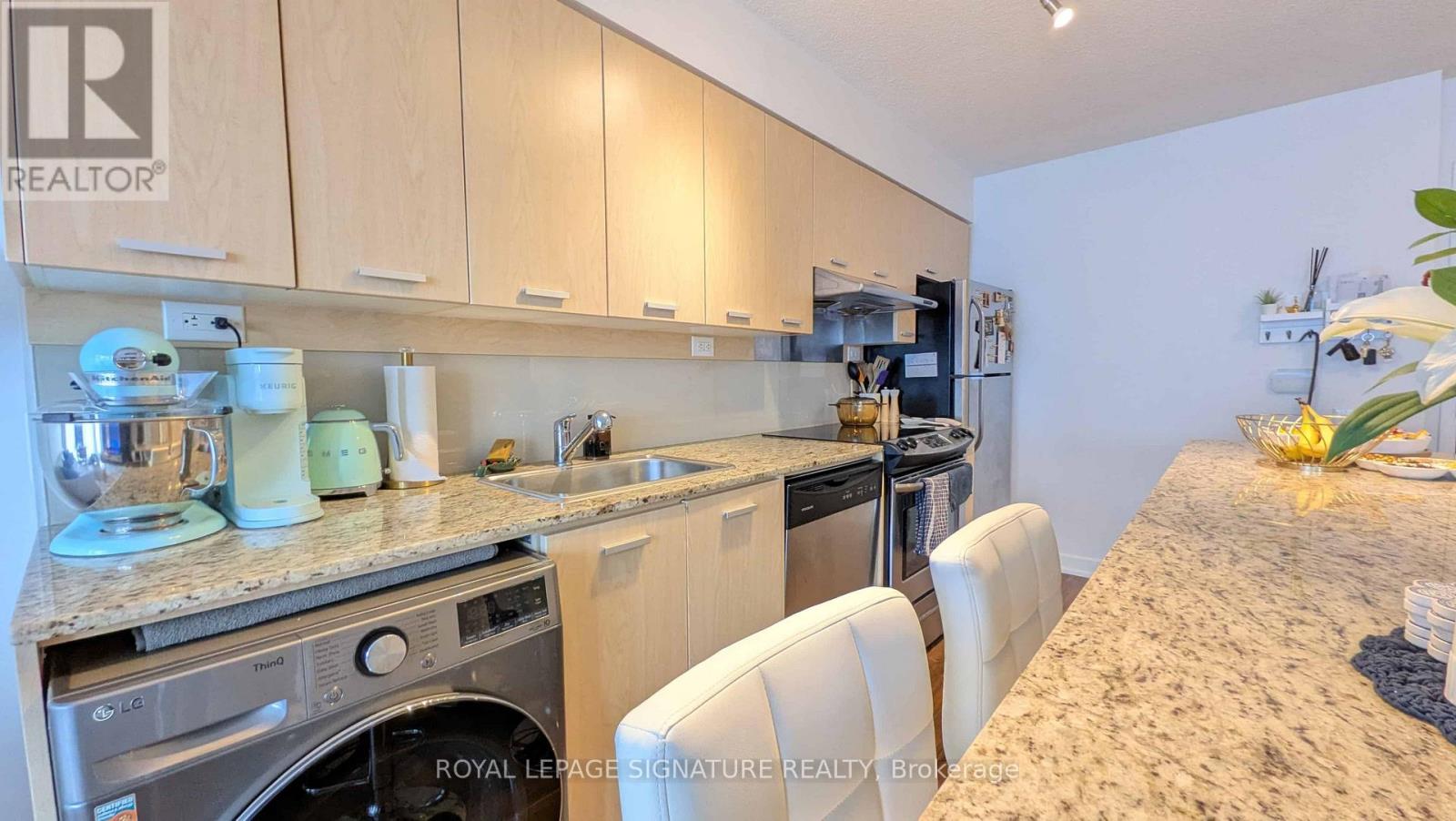 1212 - 19 Singer Court, Toronto, Ontario  M2K 0B2 - Photo 8 - C13577616