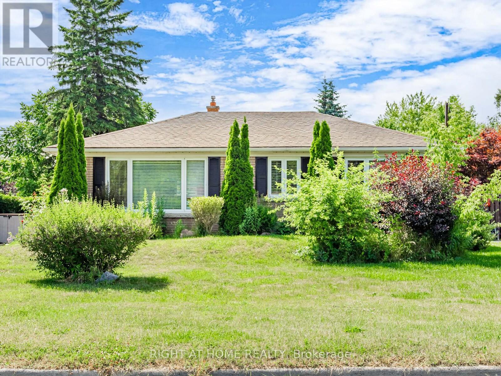 64 MILL STREET, Ajax, Ontario