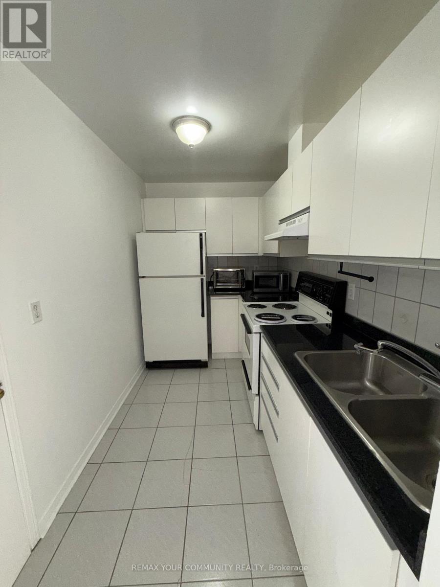 203 - 72 Lake Avenue, Richmond Hill, Ontario  L4E 2V4 - Photo 5 - N13512254