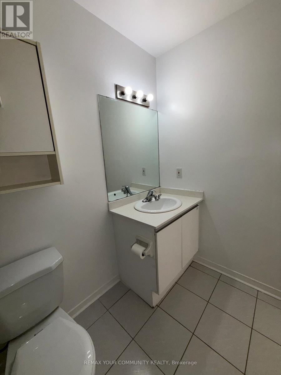 203 - 72 Lake Avenue, Richmond Hill, Ontario  L4E 2V4 - Photo 9 - N13512254