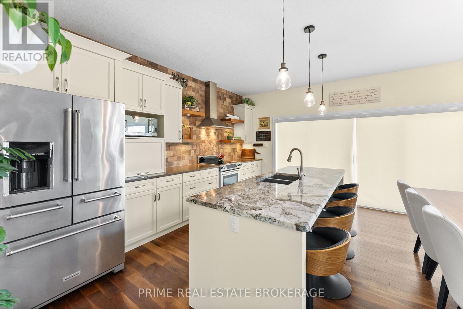 2211 Springridge Drive, London North, Ontario  N5X 0M3 - Photo 8 - X13579016