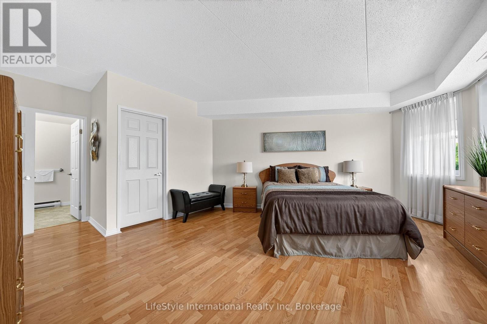 210 - 208 Silvercreek Parkway N, Guelph, Ontario  N1H 8H2 - Photo 30 - X13579018