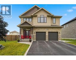 32 WALNUT CRESCENT, Belleville, Ontario