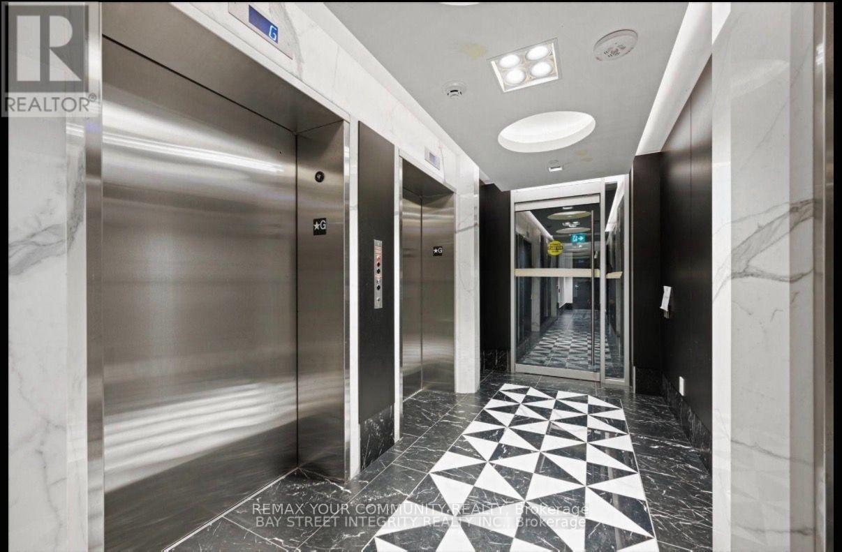 1553 - 121 Lower Sherbourne Street, Toronto, Ontario  M5A 4J4 - Photo 2 - C13579026