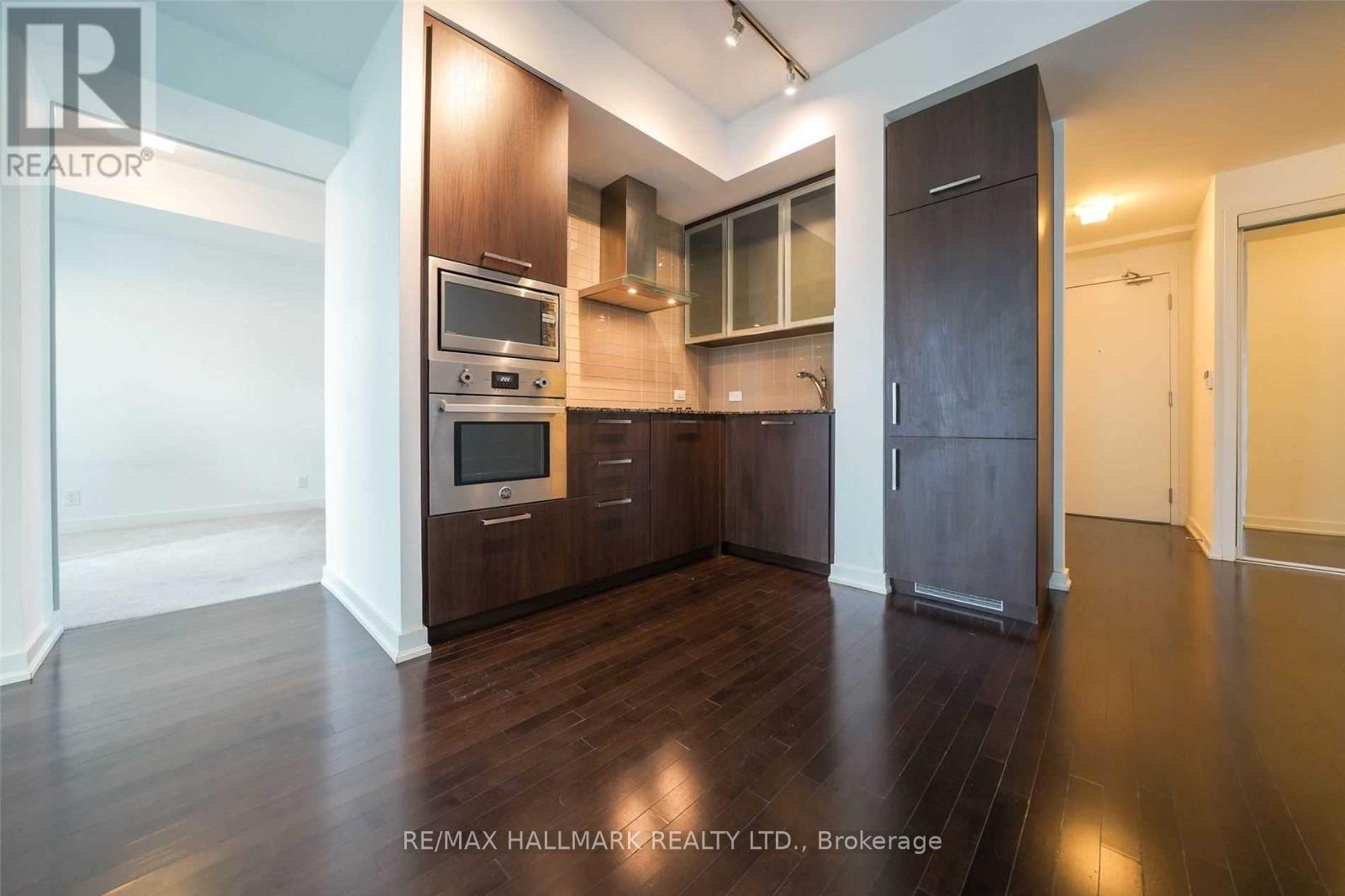 2810 - 14 York Street, Toronto, Ontario  M5J 0B1 - Photo 3 - C13579076