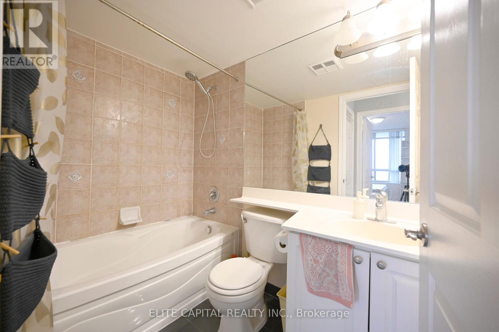 2004 - 78 Harrison Garden Boulevard, Toronto, Ontario  M2N 7E2 - Photo 12 - C13579126