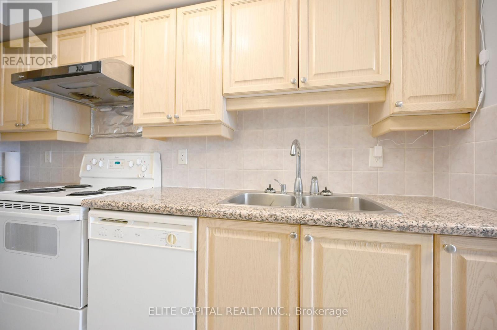 2004 - 78 Harrison Garden Boulevard, Toronto, Ontario  M2N 7E2 - Photo 8 - C13579126