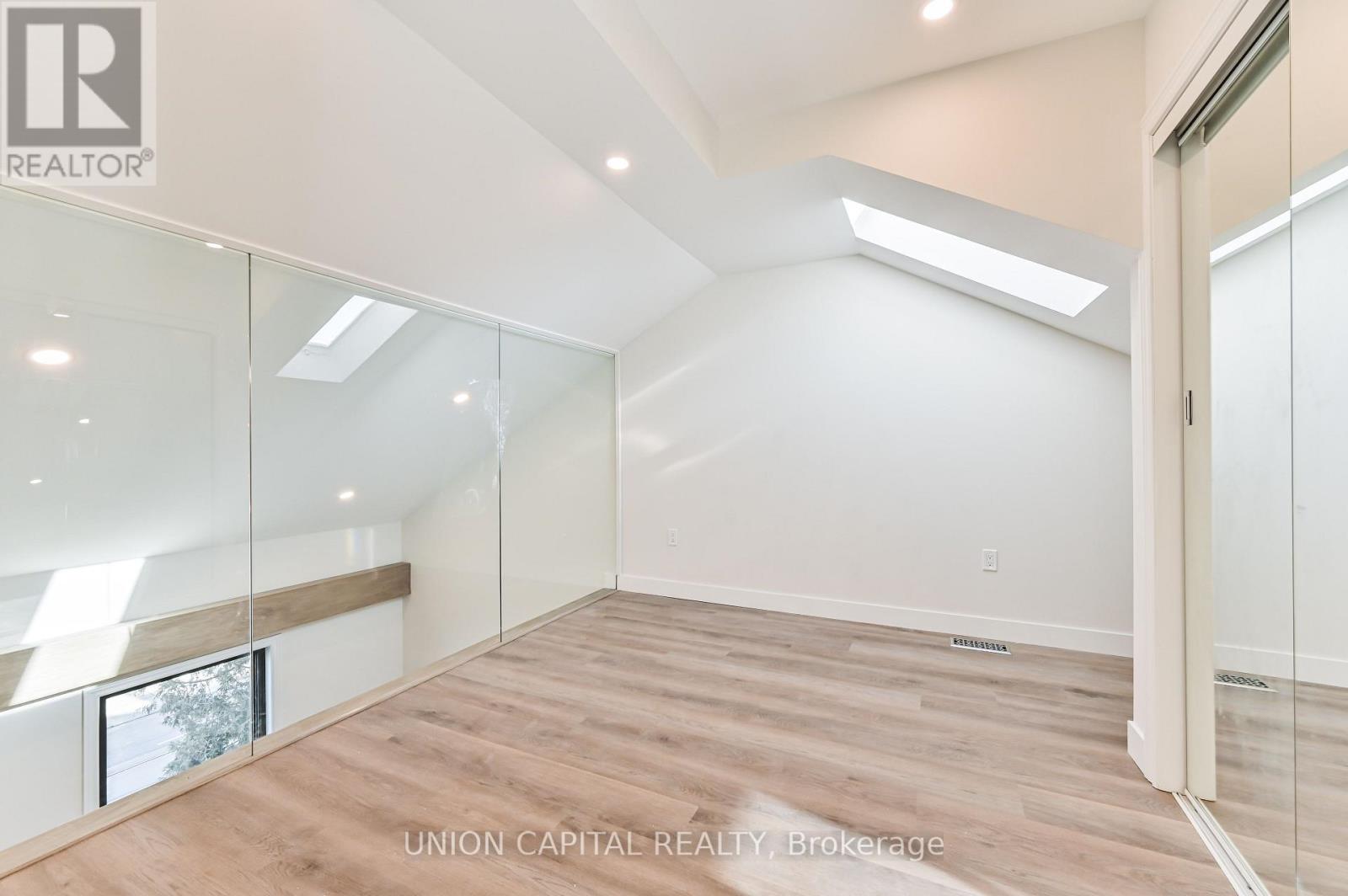 2 - 180 Broadview Avenue, Toronto, Ontario  M4M 2G5 - Photo 11 - E13578970