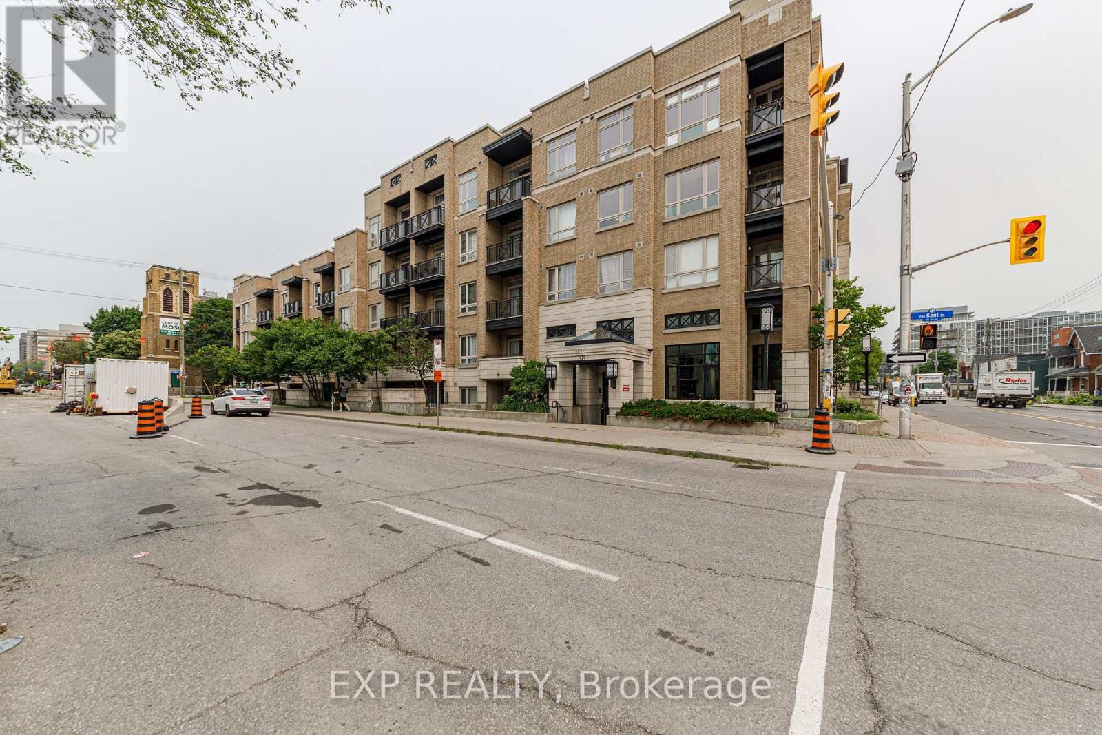 221 - 429 KENT STREET, Ottawa