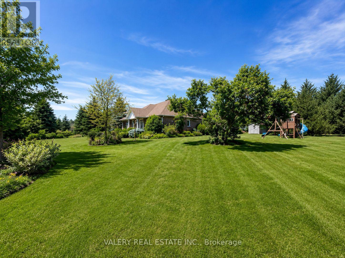 17 Southwinds Dr Drive, Halton Hills, Ontario  N0B 1H0 - Photo 2 - W13578974