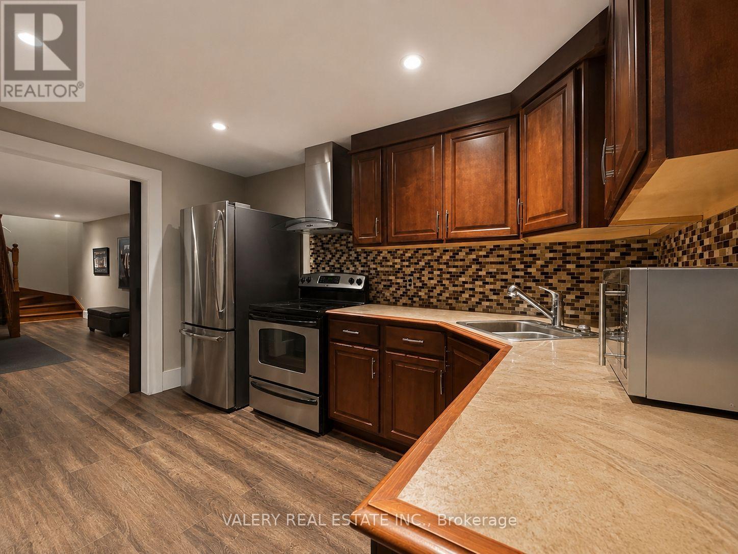 17 Southwinds Dr Drive, Halton Hills, Ontario  N0B 1H0 - Photo 9 - W13578974